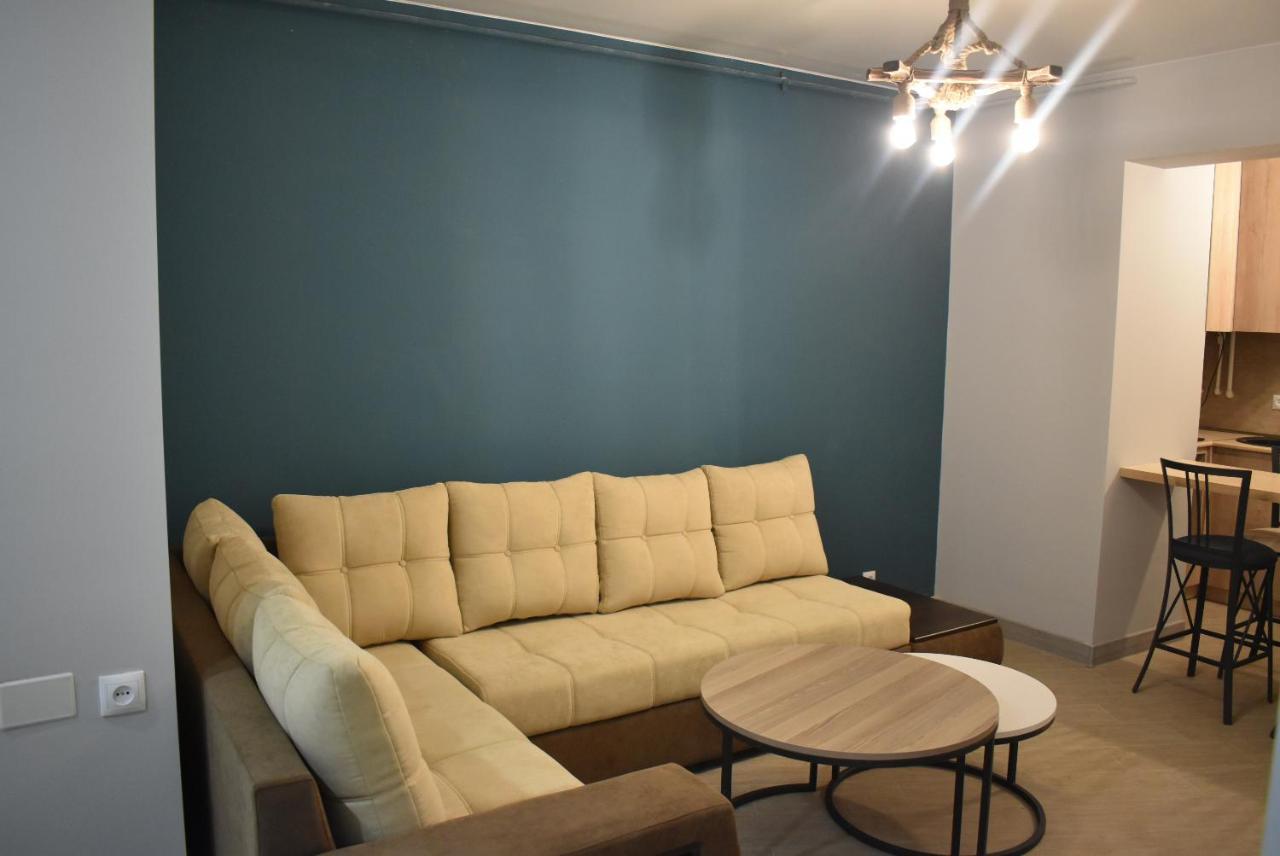 Loft Apartment In Γιερεβάν Εξωτερικό φωτογραφία